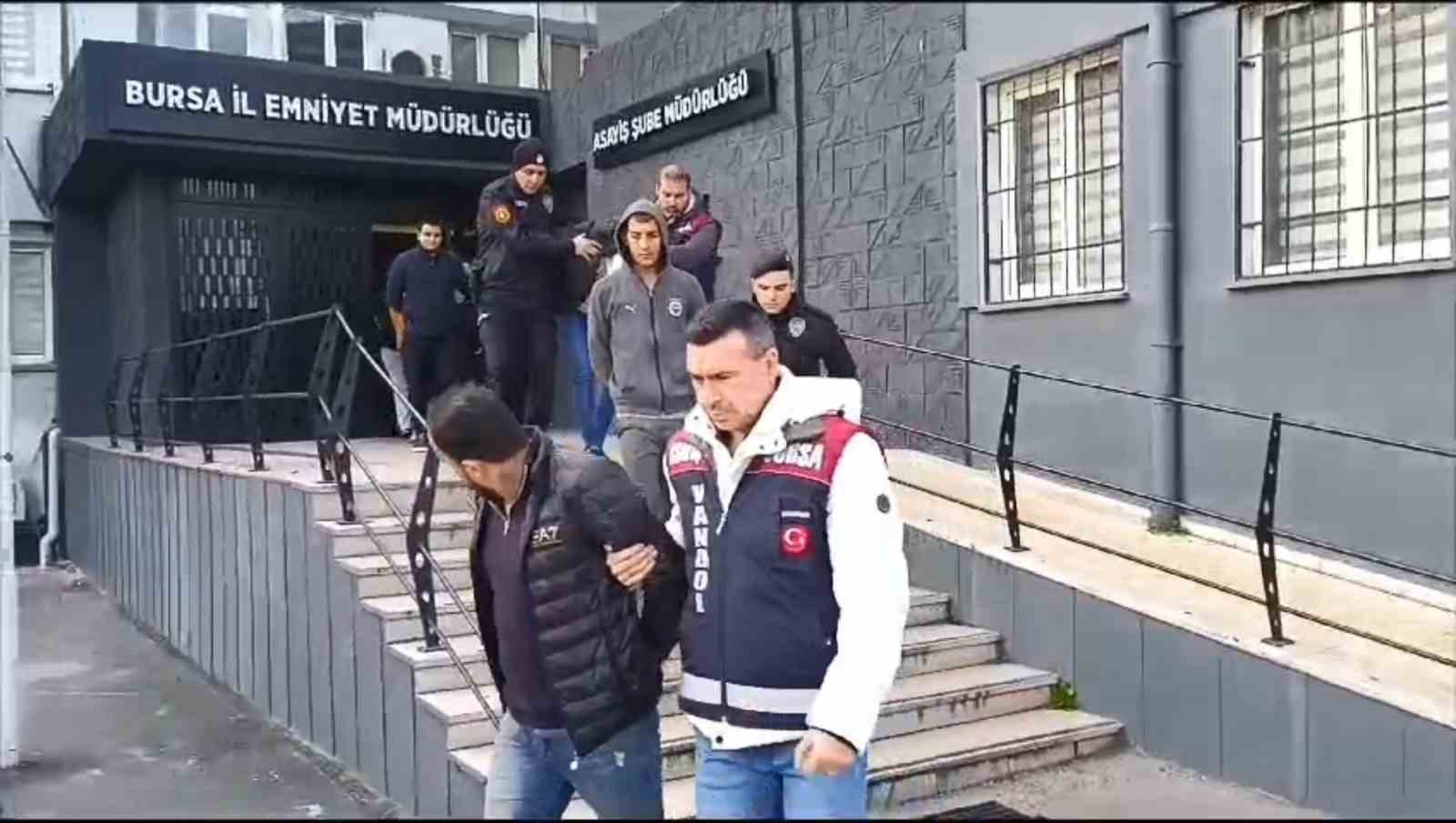 Bu sözlere sakın aldanmayın...Devre mülk şebekesi çökertildi, 16 kişi kıskıvrak yakalandı