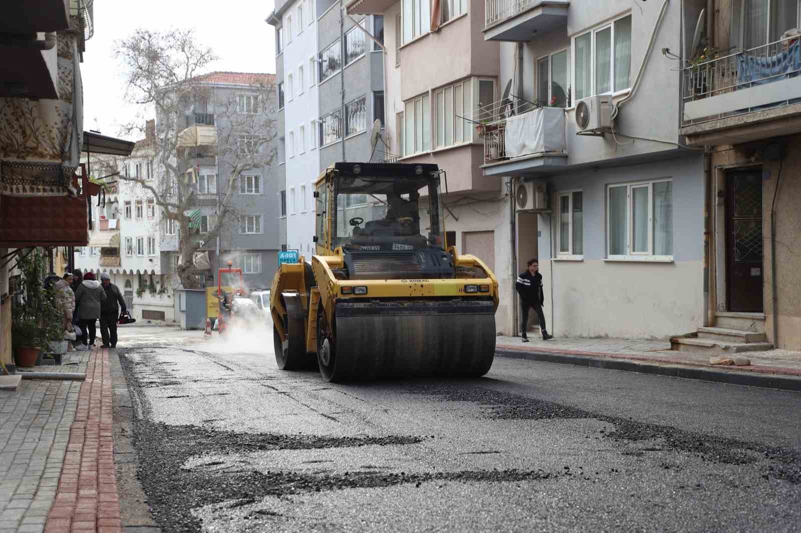 Gemlik Belediyesi’nden Alemdar Caddesi’ne estetik dokunuş