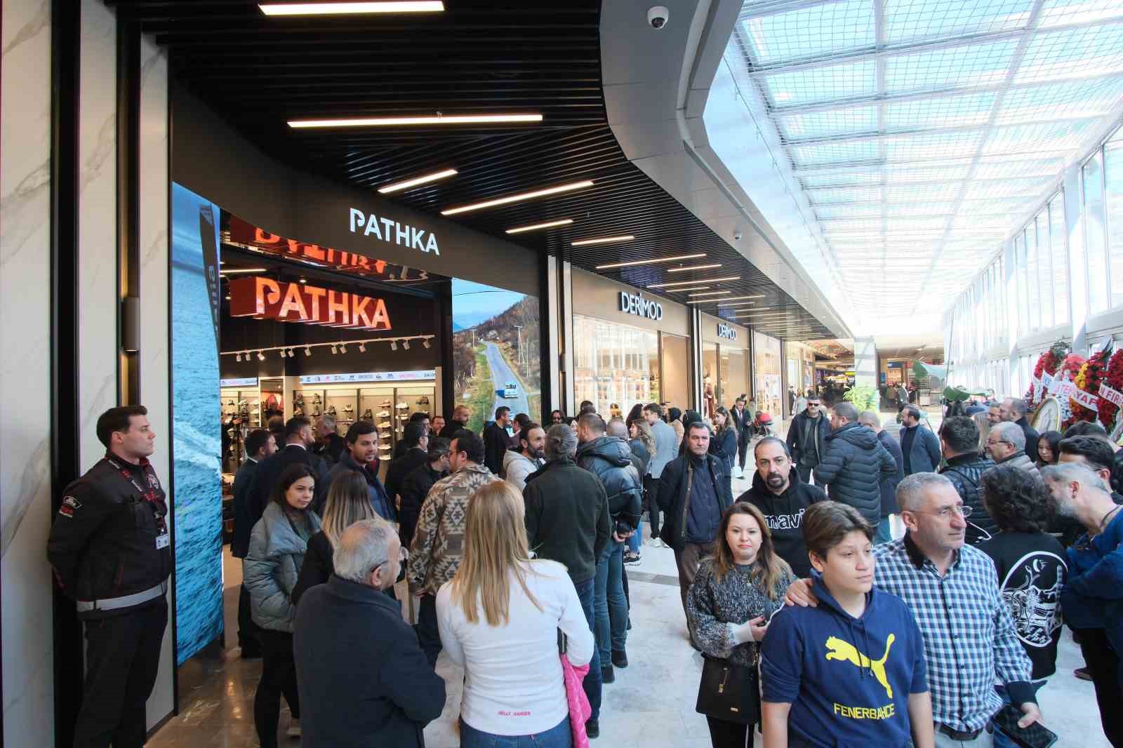 Pathka ilk şubesini Downtown Yaşam ve Eğlence Merkezi’nde açtı