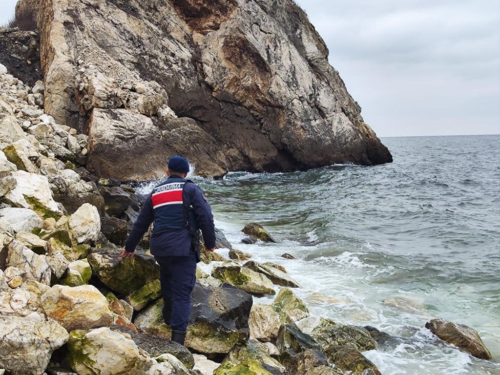 Batan geminin 5. gününde havadan karadan ve denizden aramalar devam ediyor