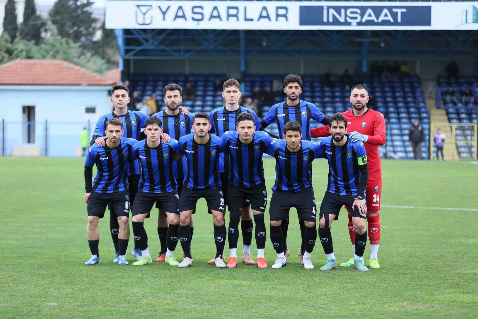 TFF 2. Lig: Karacabey Belediyespor: 0 - Kırklarelispor: 0