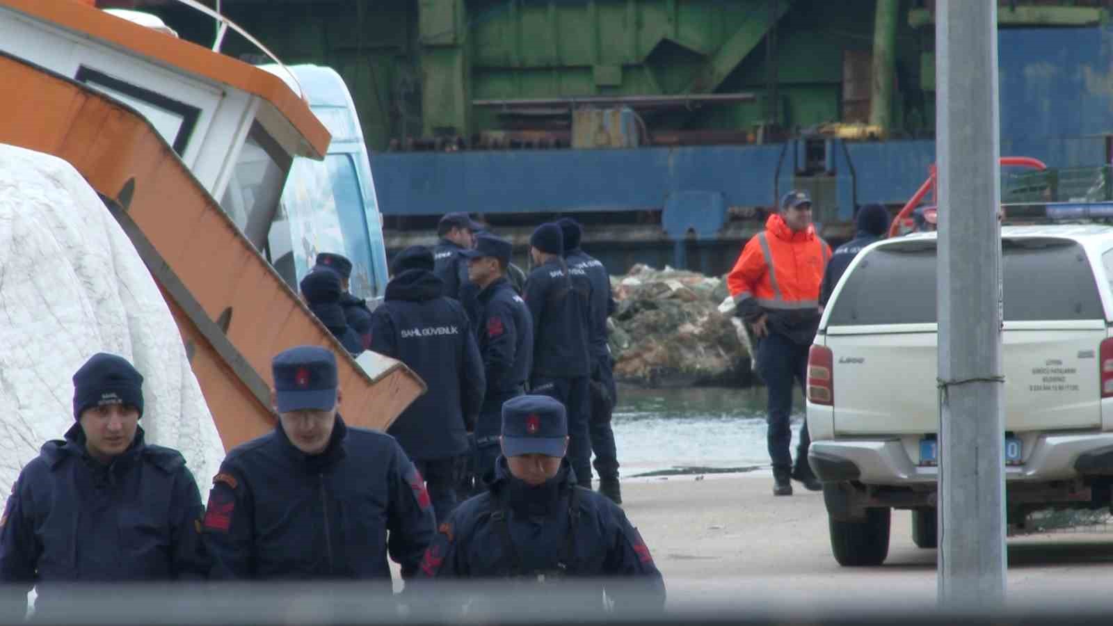 Batan gemide ulaşılan cansız beden, kimlik tespiti için Adli Tıp Kurumu’na götürüldü