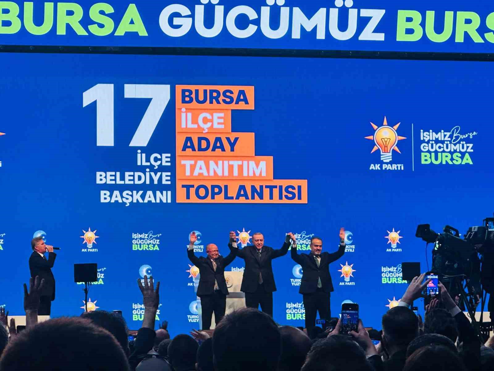 Bursa Büyükşehir Belediye Başkanı Aktaş, Cumhurbaşkanı Erdoğan’a tüm belediye başkanlıklarını kazanma sözü verdi