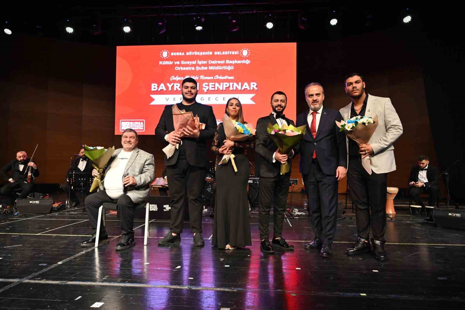 Roman orkestrası çaldı, Başkan Aktaş söyledi