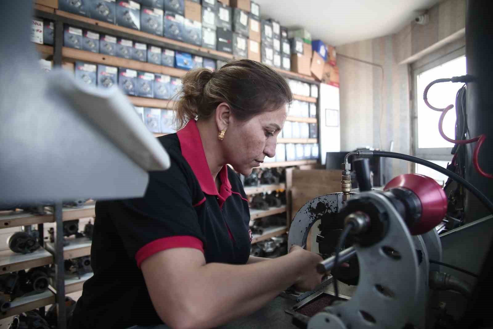 Ev hanımlığından sanayide ustalığa: Turbocu Aynur Usta kadınlara örnek oluyor