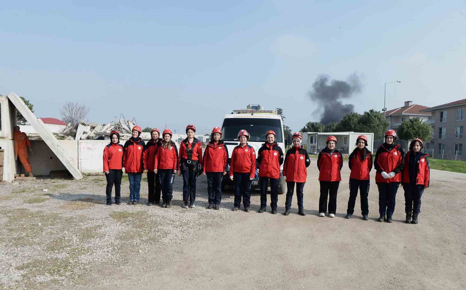 (Özel) Bu kadınlar çok farklı...Hem belediyede çalışıyor hem hayat kurtarıyorlar