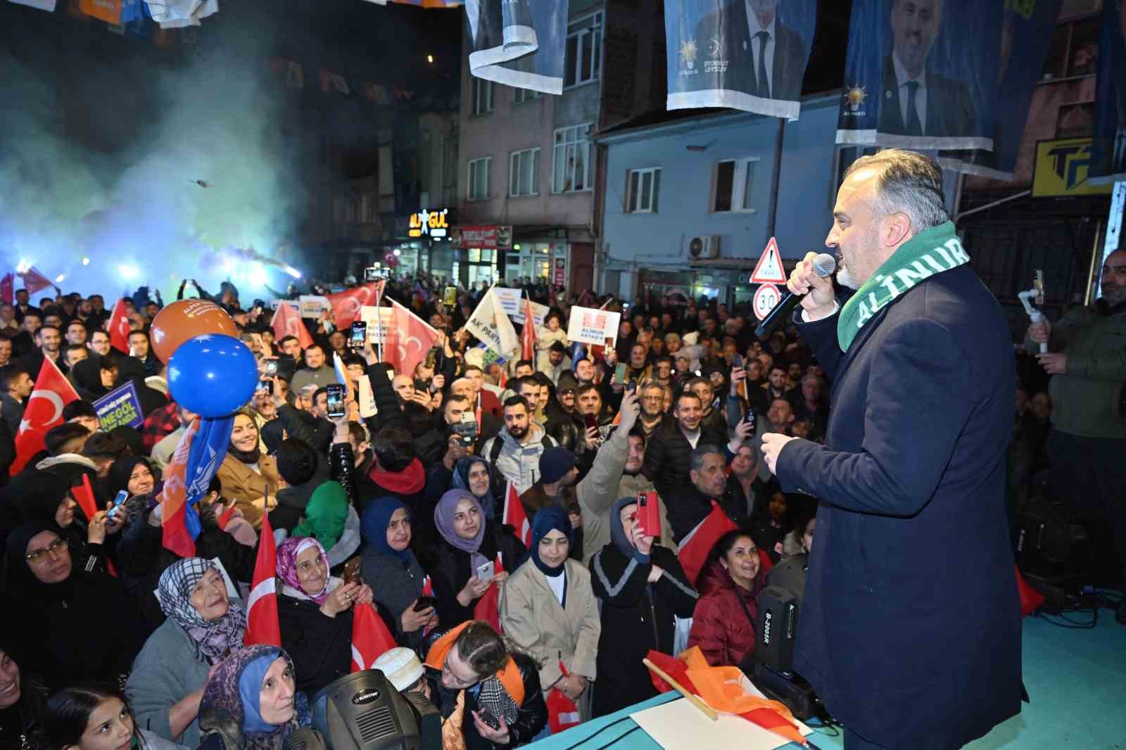 Başkan Aktaş’a İnegöl’de coşkulu karşılama