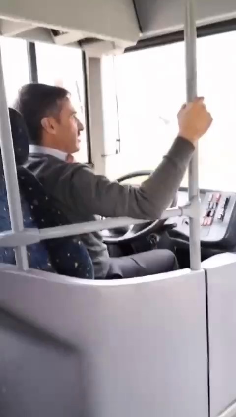 Otobüs şoförünün kadınlar günü kutlaması sosyal medyada viral oldu