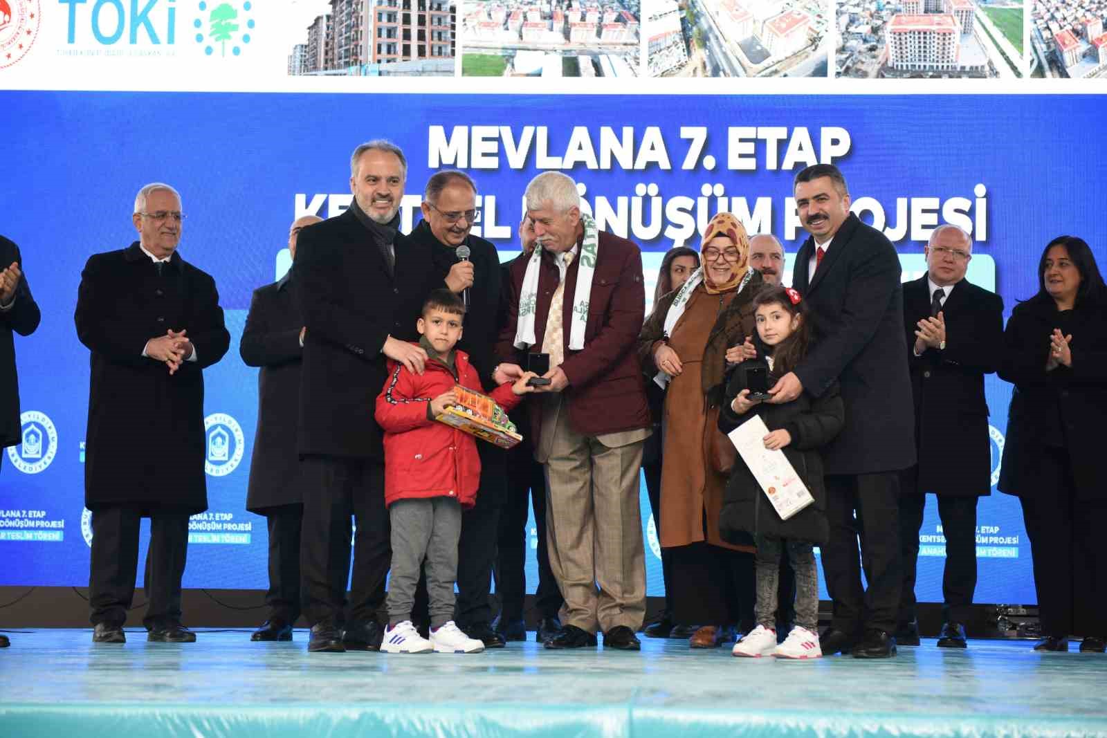 Mevlana’da anahtarlar teslim edildi