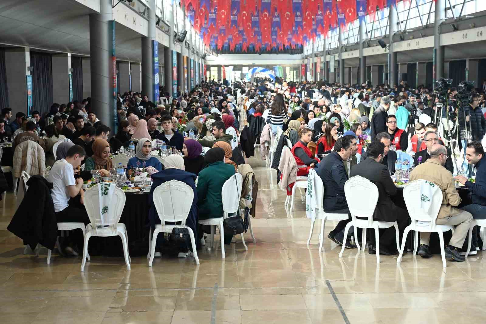 Başkan Aktaş’tan üniversitelilere müjde
