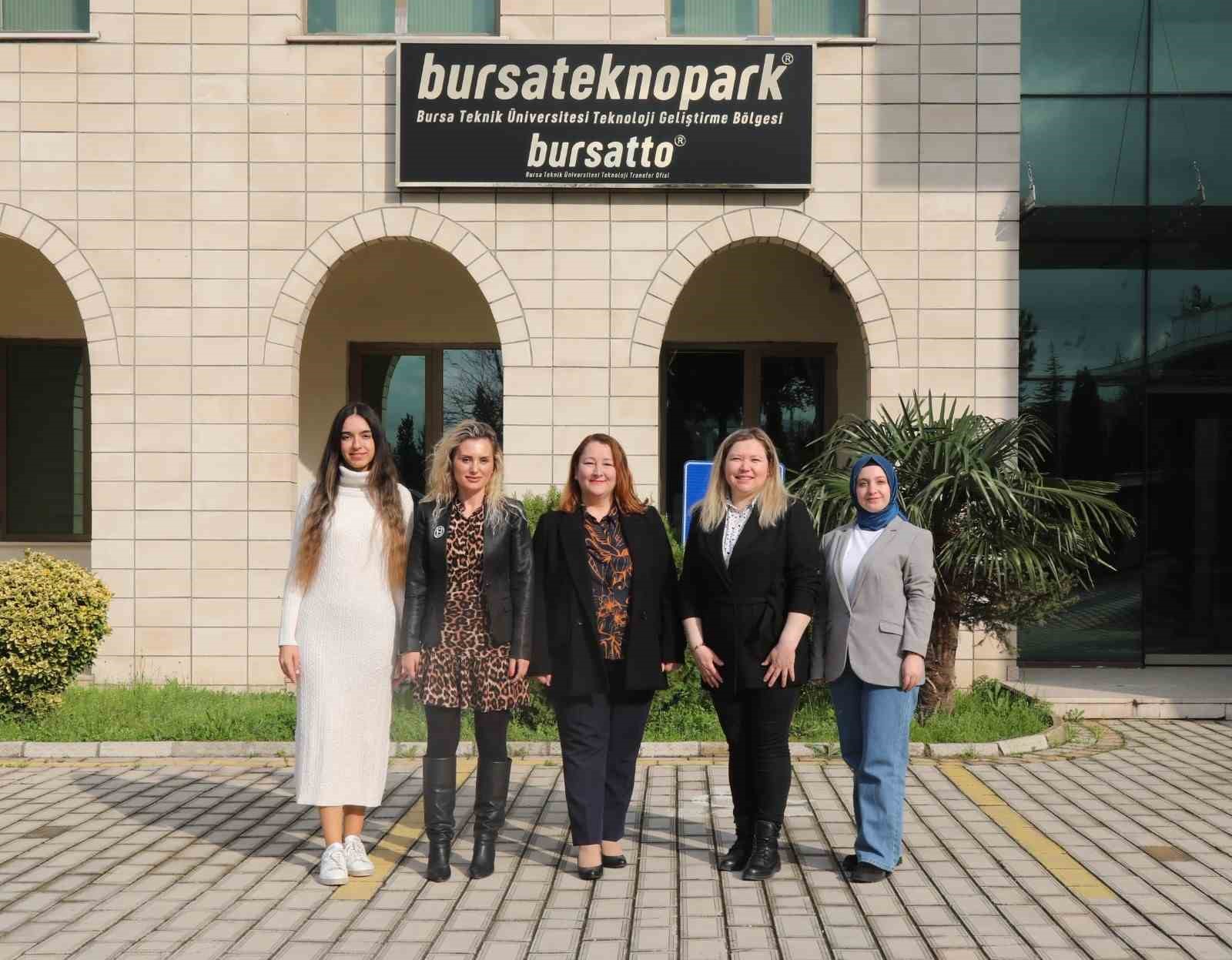 Bursateknopark kadınlarla gücüne güç katıyor