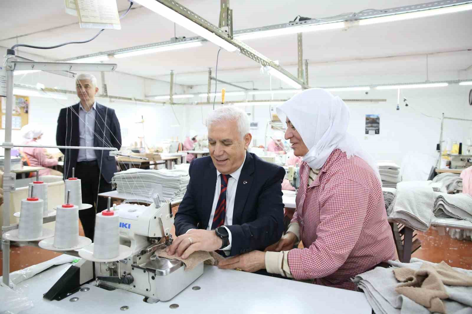 Kadınlar, Bozbey’le gülümsedi