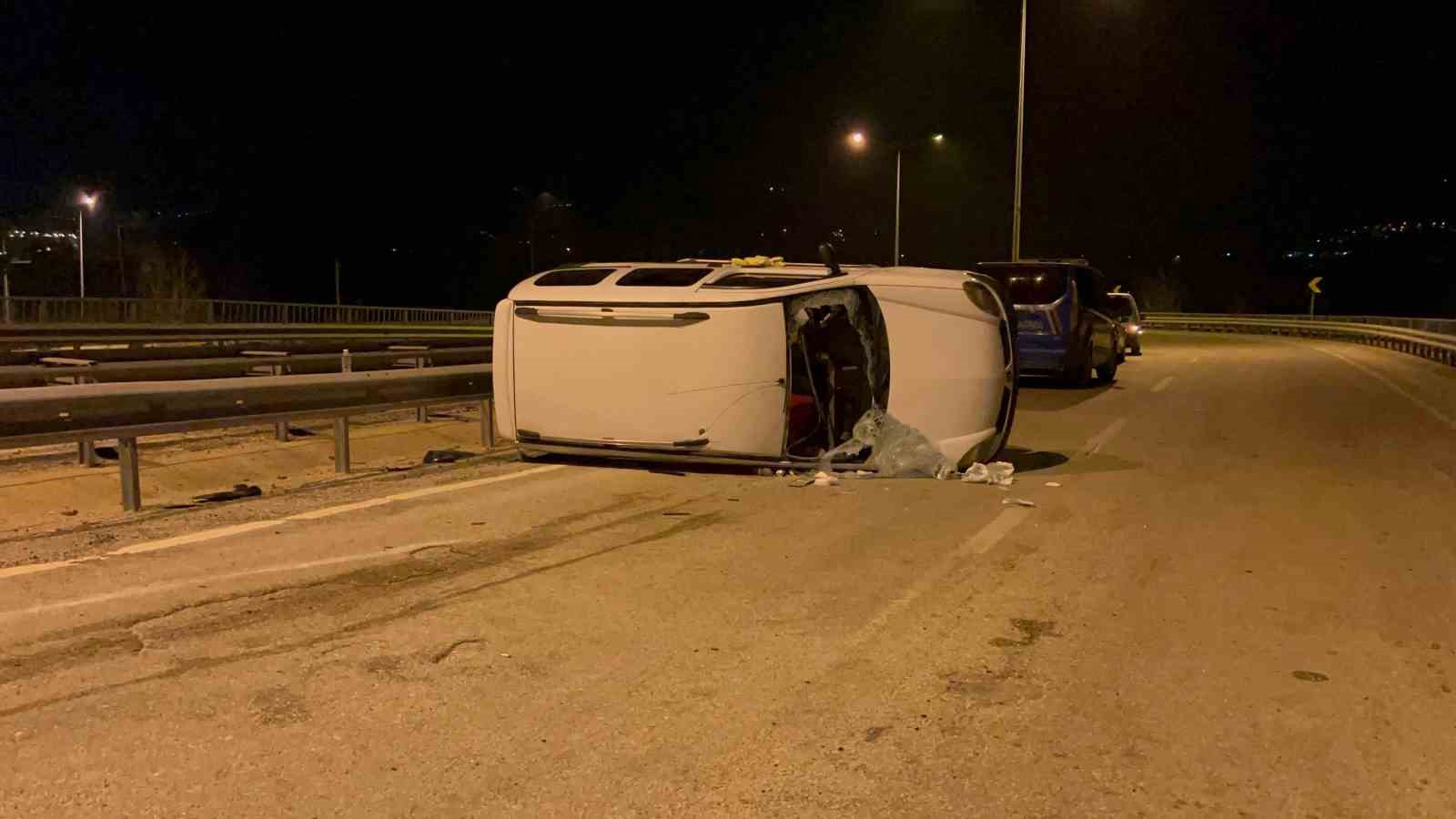 Takla atan araç 50 metre sürüklendi: 1’i ağır 4 yaralı