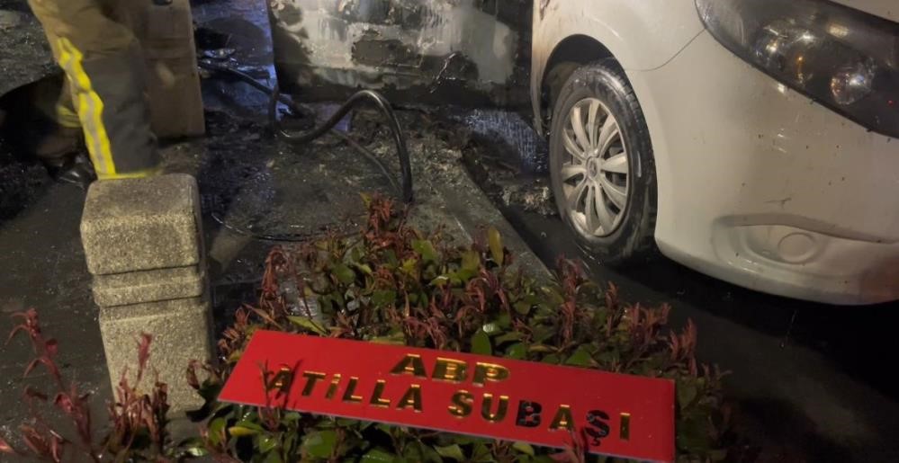 (Özel) Başkan adayı gençlerle halay çekerken, VIP makam minibüsü alev alev yandı