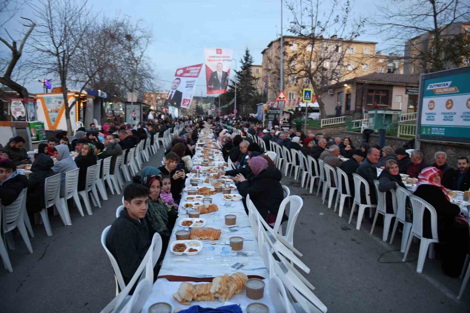 Kestel Belediyesi’nden 6 bin kişilik sokak iftarı