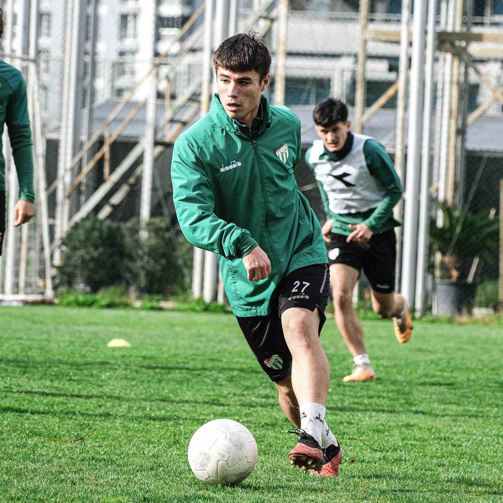 Bursaspor’da çalışmalar sürüyor