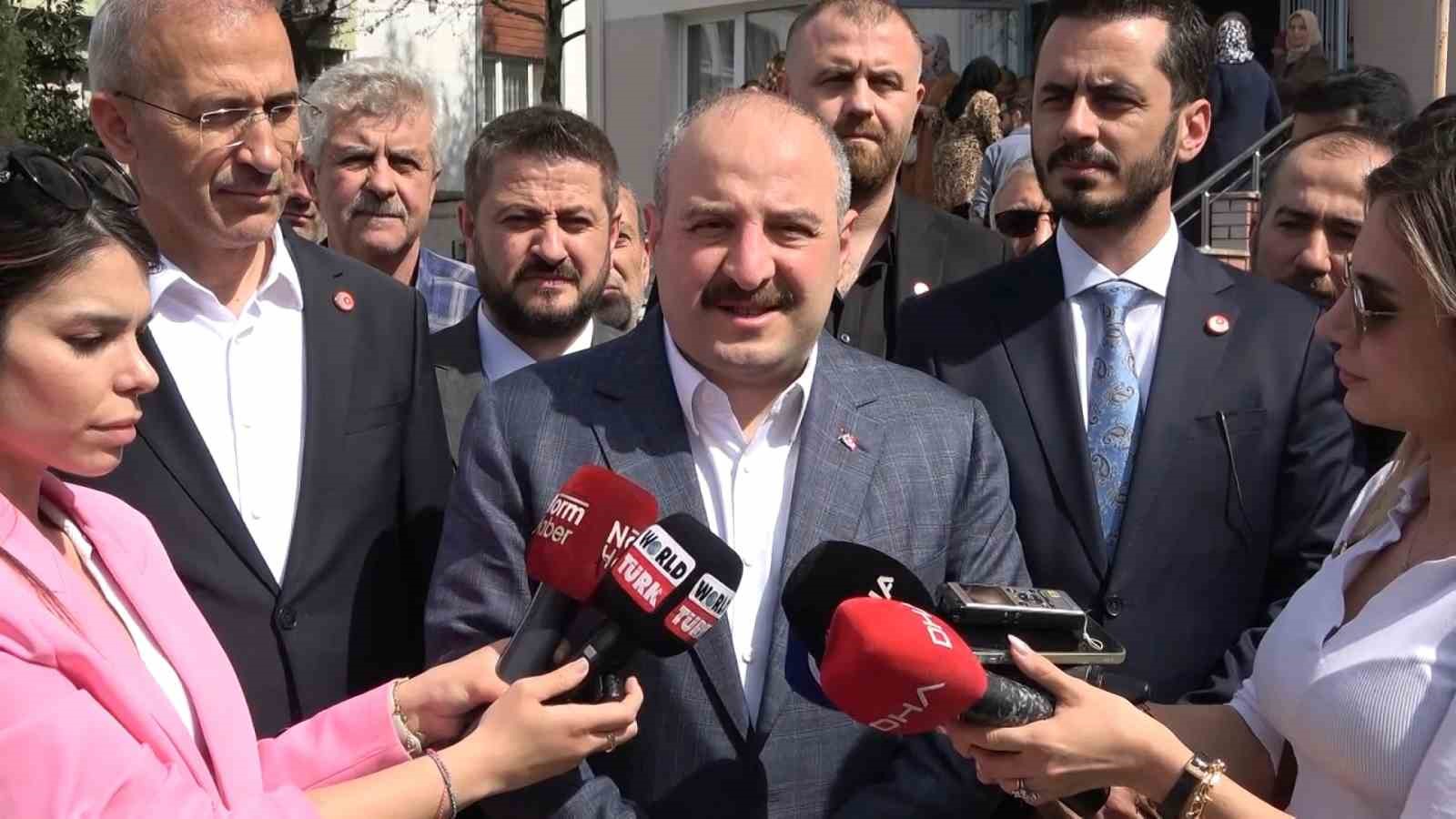 Mustafa Varank: “Türkiye demokrasisi dünyada en oturmuş demokrasilerden biri”