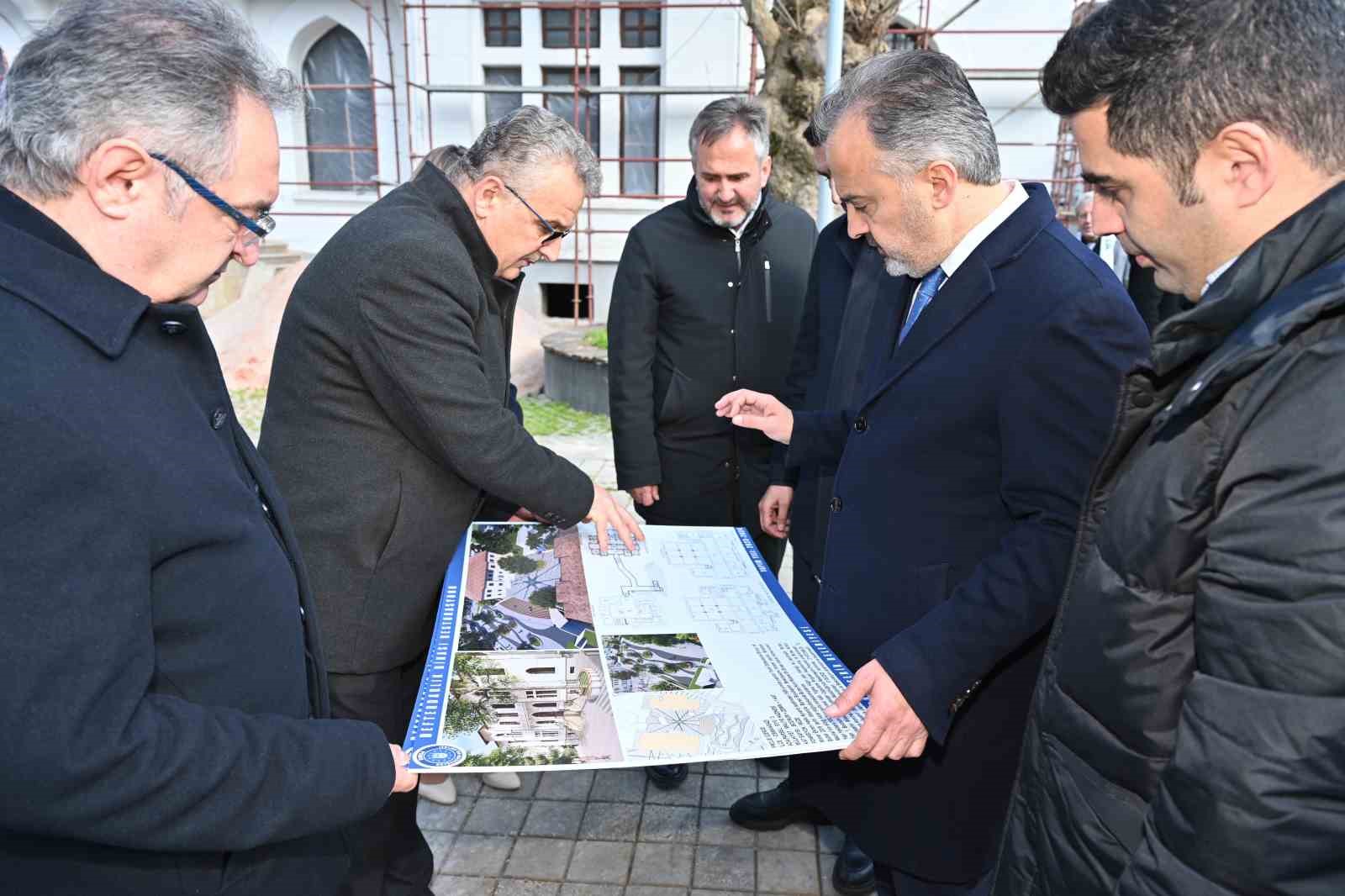 Tarihi yapıda hummalı çalışma