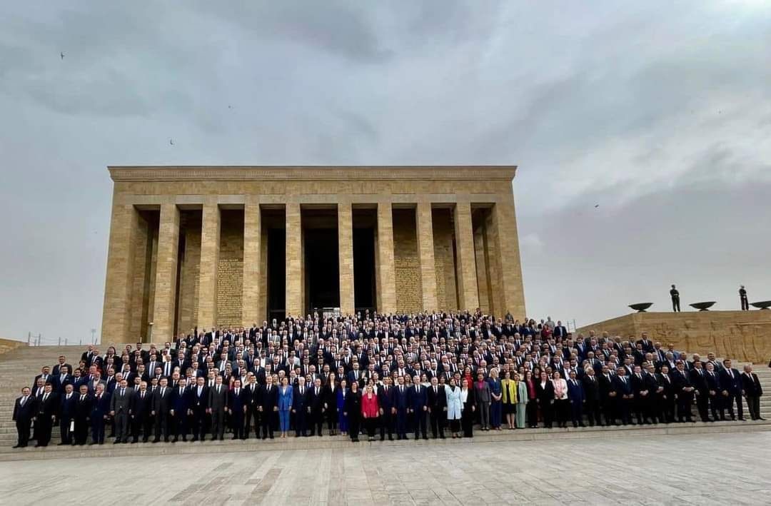 Bursa’da CHP’den seçilen başkanlar Yerel Yönetimler Çalıştayı’na katıldı