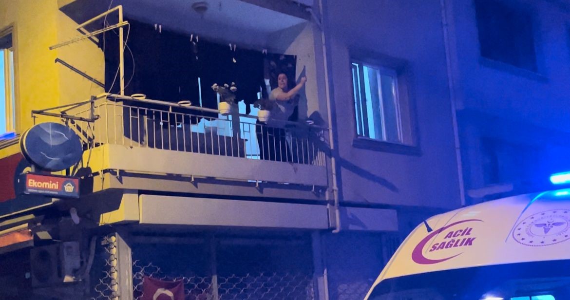 Önce husumetliler sonra aileler birbirine girdi... Kiracı, dükkan sahibini silahla yaraladı
