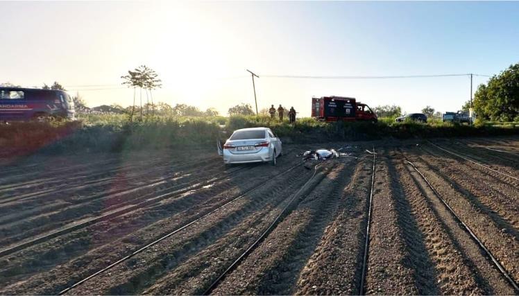 Karacabey’de otomobil taklalar atarak tarlaya uçtu: 1 ölü, 2 yaralı