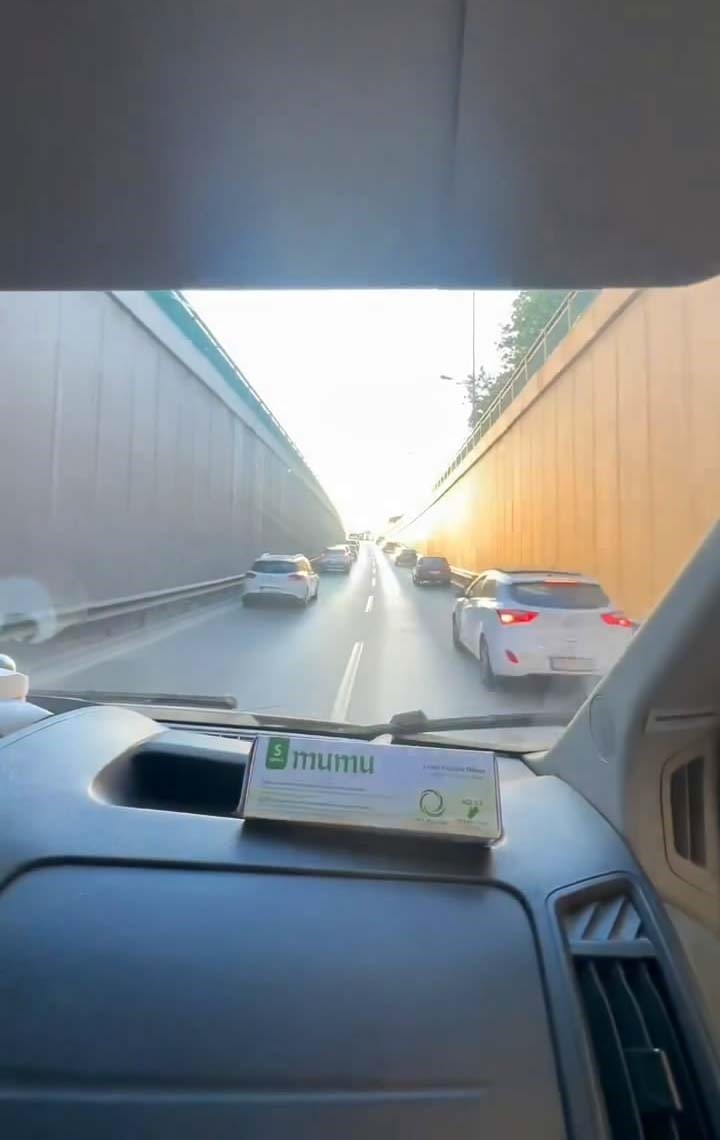 Ambulansa fermuar sistemi ile yol verdiler