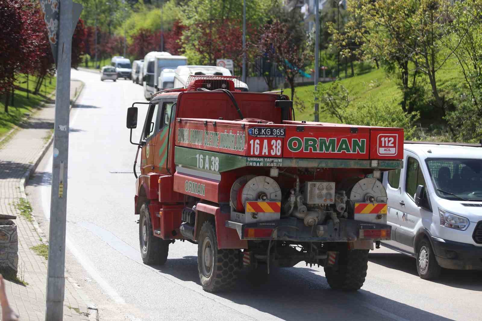 Uludağ eteklerinde çıkan yangın söndürüldü