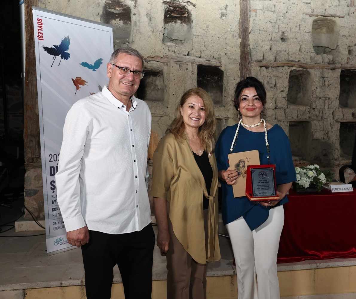 BUYAZ Şiir Onur Ödülü Ayten Mutlu’ya verildi