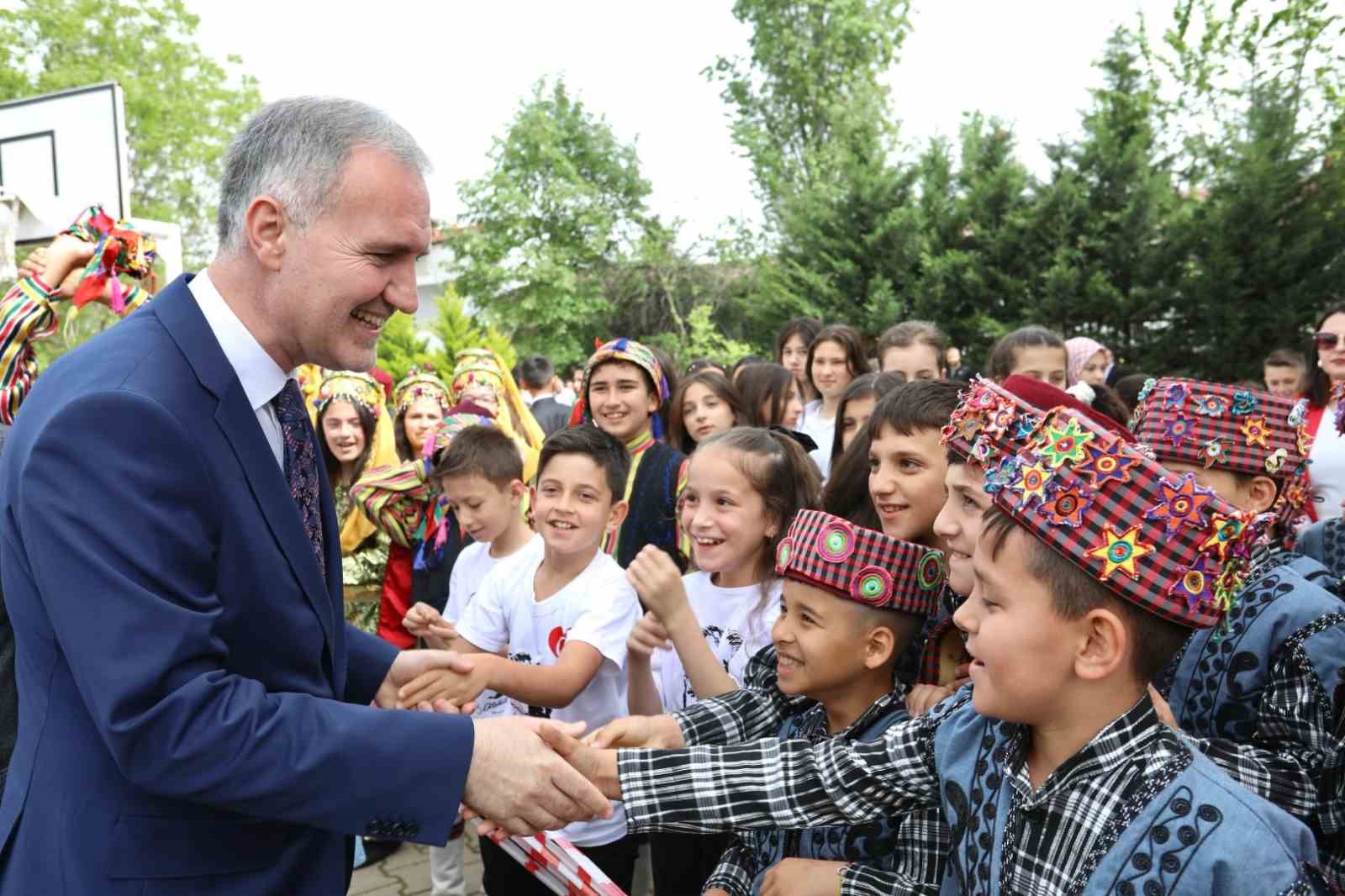 İnegöl’de 23 Nisan coşkusu