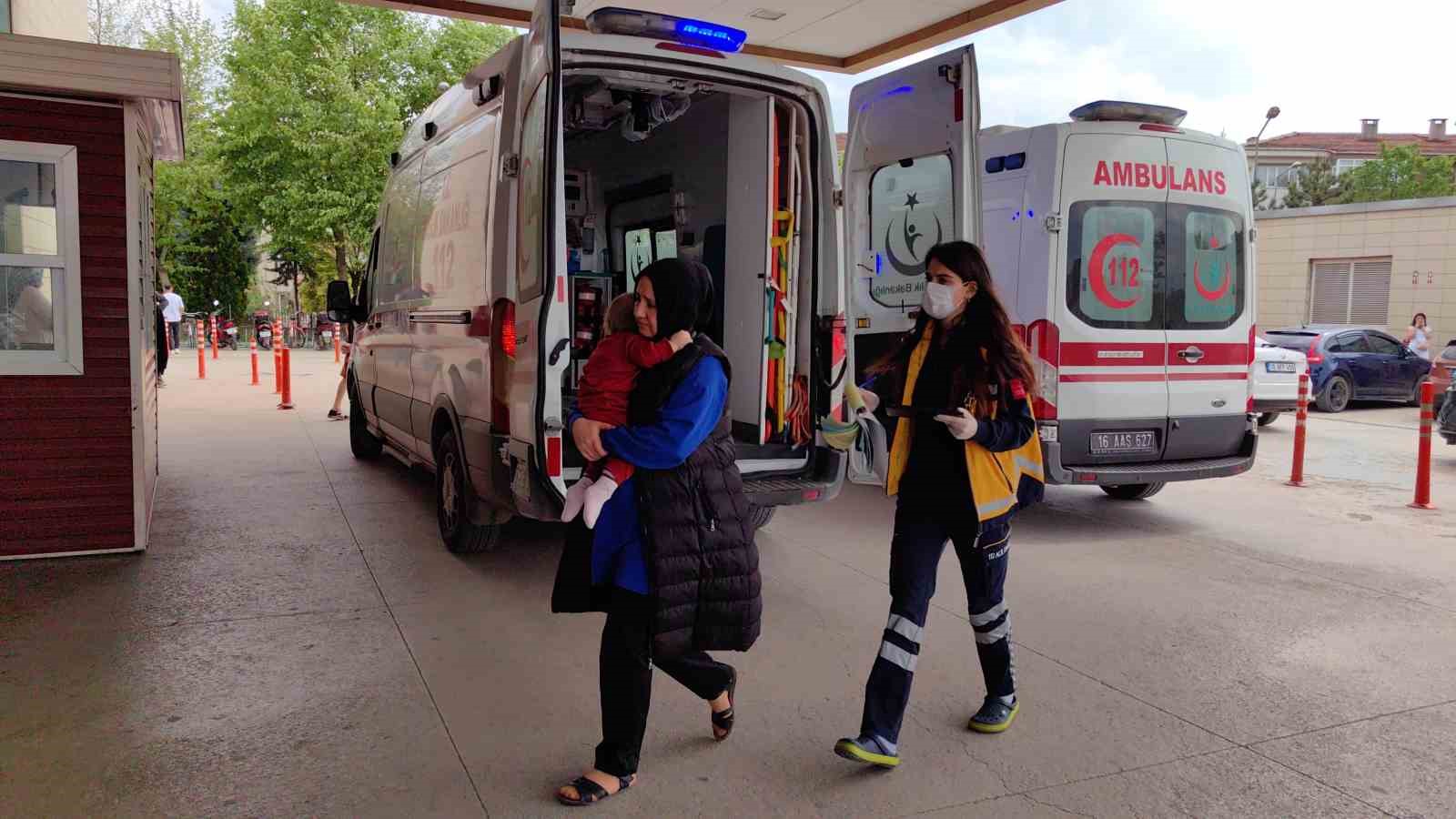 Bursa’da feci kaza: 1’i çocuk 5 yaralı