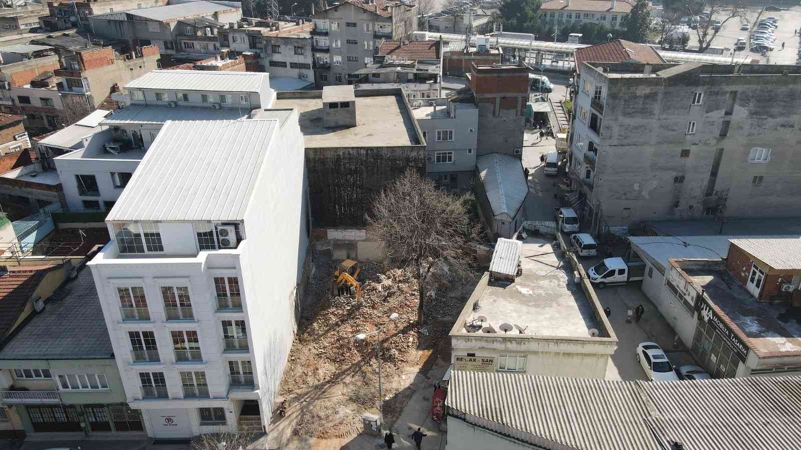 Yıldırım Belediyesi 494 metruk binayı yıktı