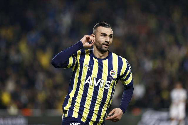 Son Dakika: Kanarya gol şov yaptı, yeniden liderliğe oturdu! Fenerbahçe, Hatayspor'u 4-0'lık skorla mağlup etti