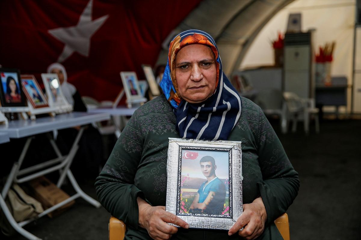 Diyarbakır anneleri yeni yılda evlatlarına kavuşmak istiyor