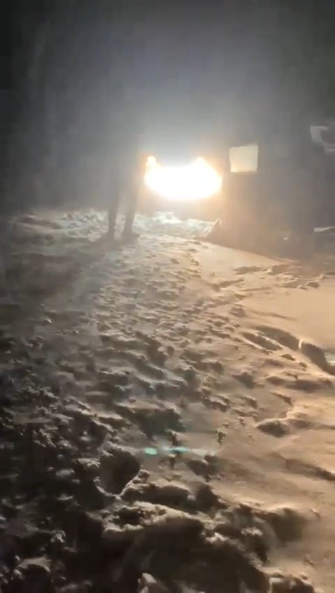 Uludağ’da yoğun karda mahsur kalan aile böyle kurtarıldı