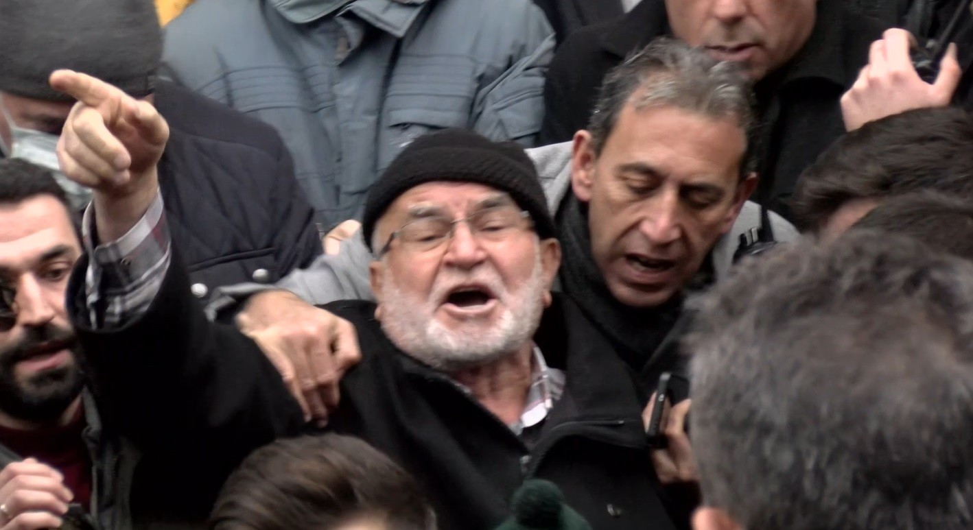 Ekrem İmamoğlu Bursa Kapalı Çarşıda Başkan Erdoğan sloganlarıyla karşılandı