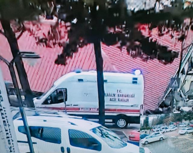 Enkazdan çıkarıldı ancak 22 gündür haber alınamıyor! Kayıp Erva'nın ambulansa götürülme görüntüsü ortaya çıktı