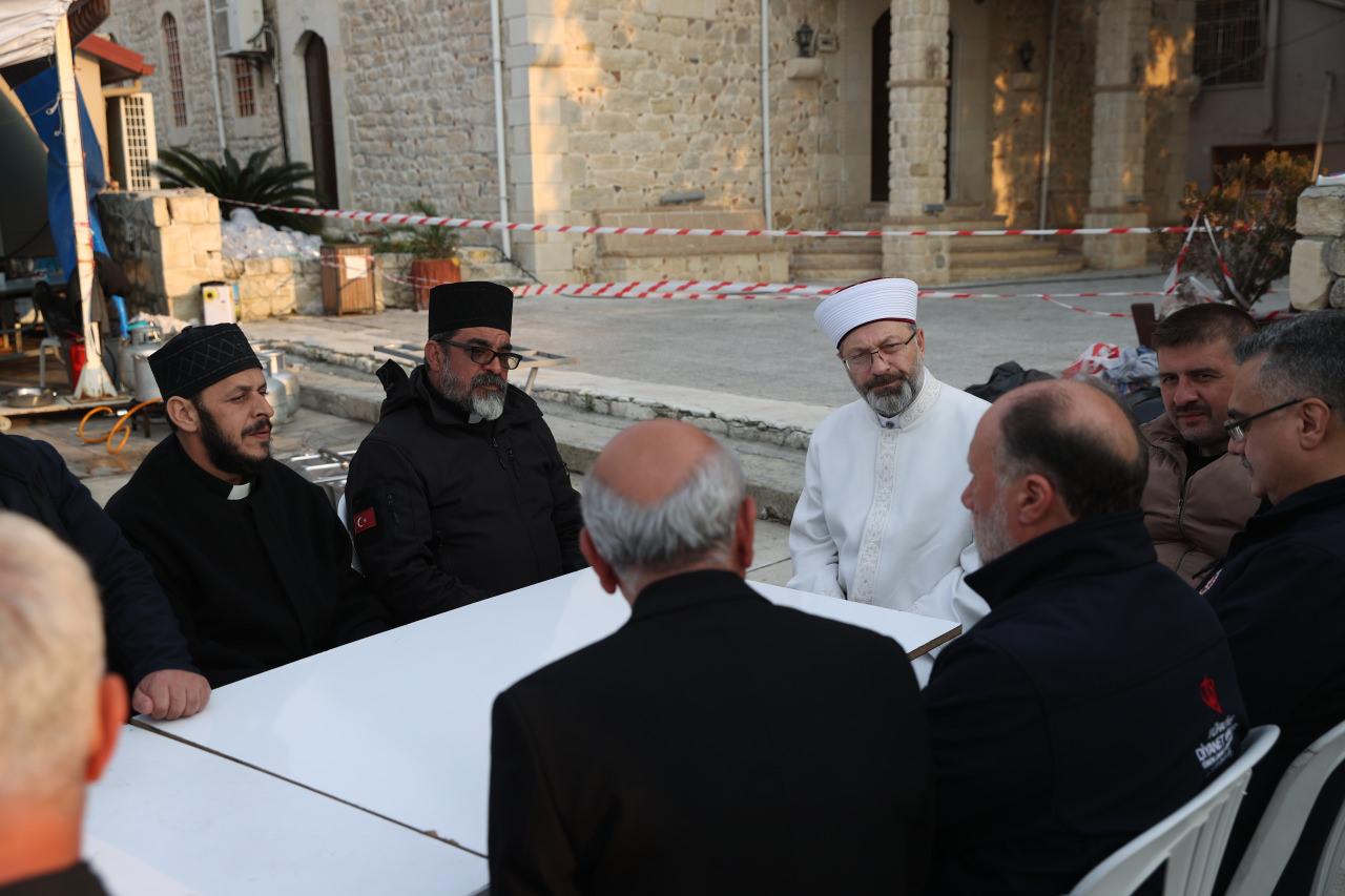 Diyanet İşleri Başkanı Erbaş, Hatay'da Saint İlyas Rum-Ortodoks Kilisesi'ni ziyaret etti