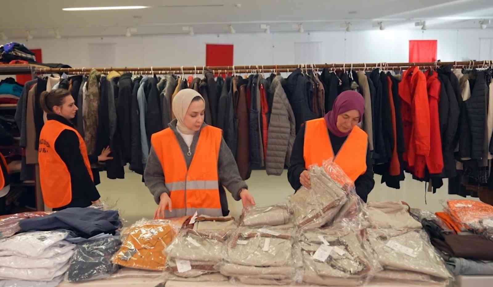 Osmangazi Sevgi Mağazası’nın kapıları depremzedelere açıldı