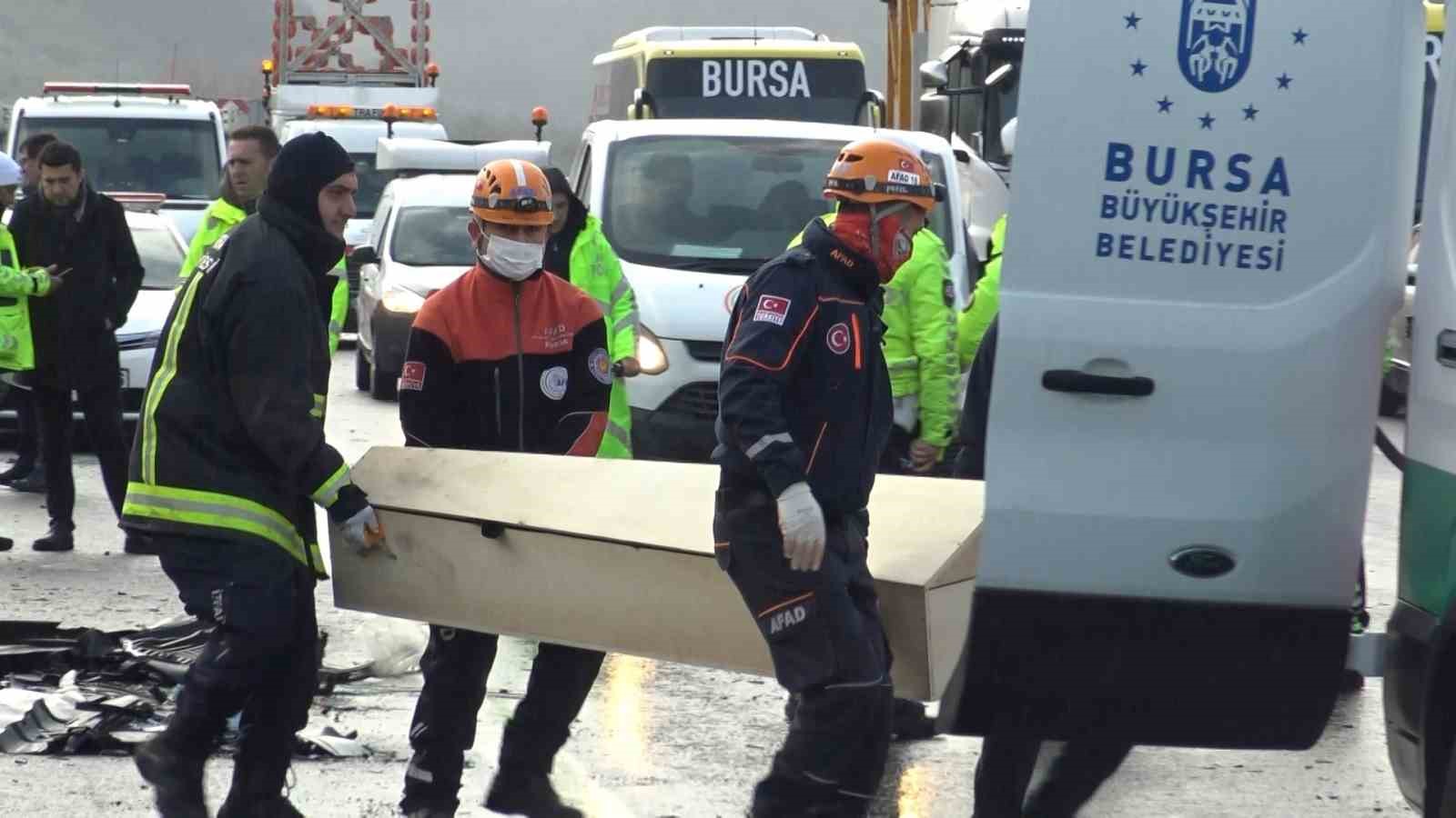 Bursa’da katliam gibi kazada ölen 4 kişinin kimlikleri belli oldu