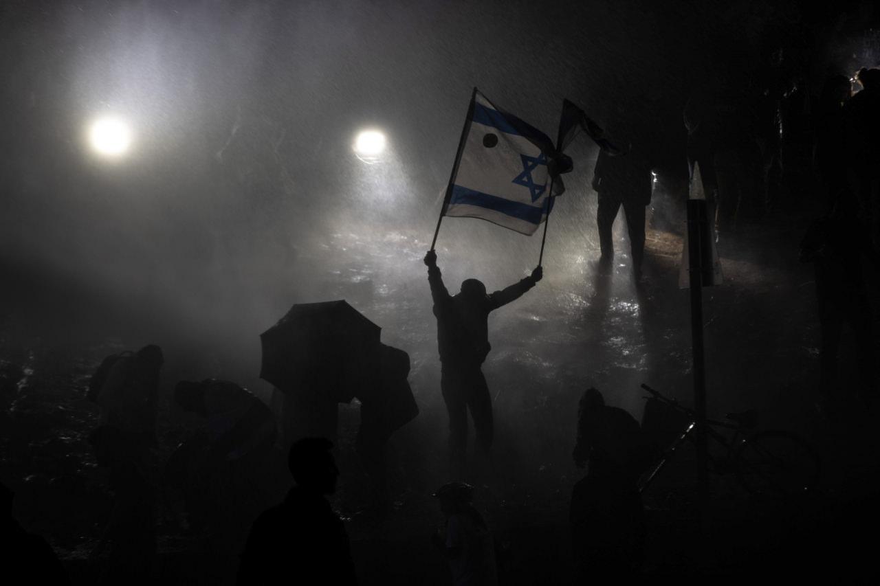 Ülke ayağa kalkmıştı: İsrail'de yeni karar