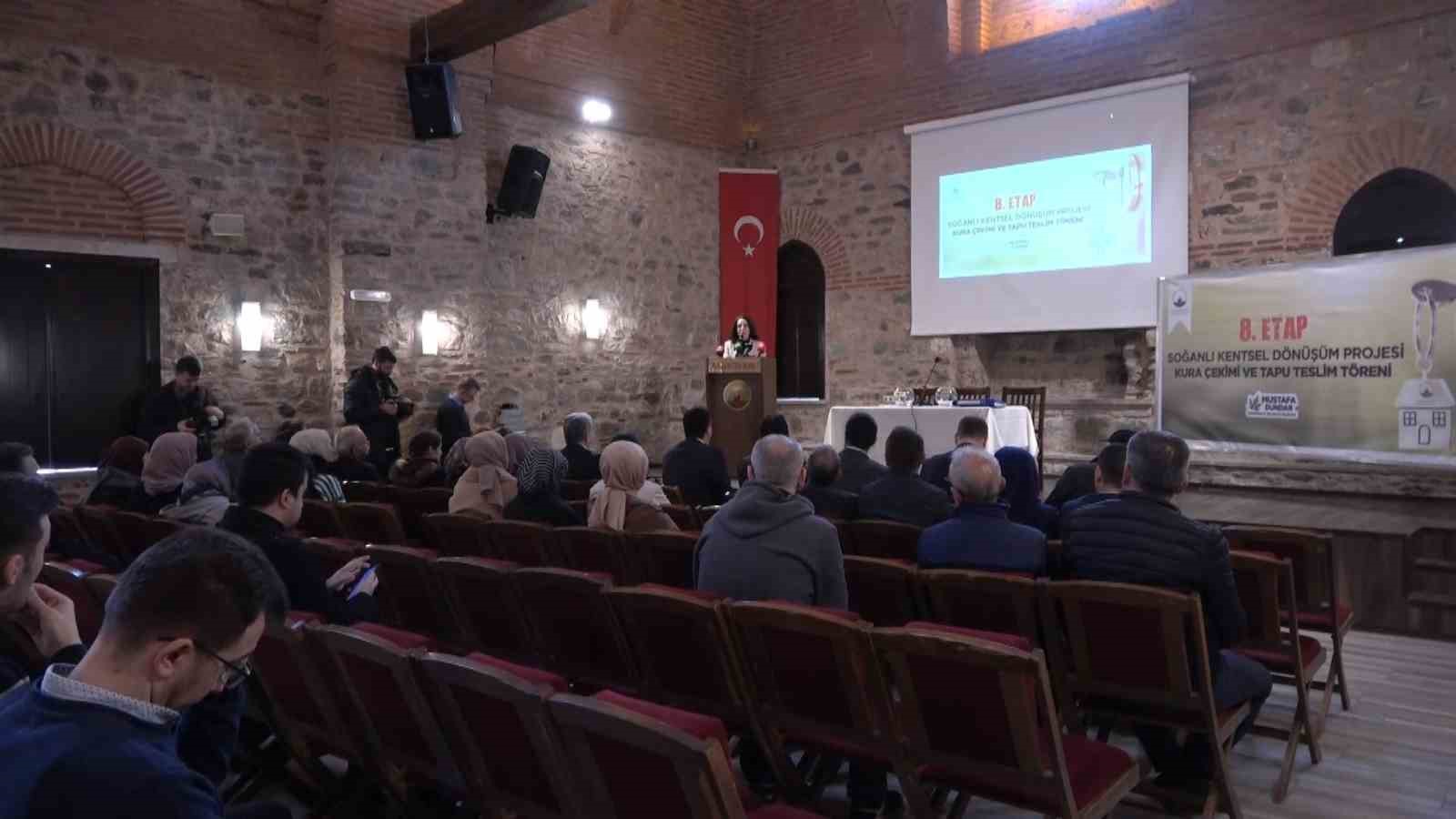 Osmangazi’de kentsel dönüşüm projesinde hak sahipleri tapularına kavuştu