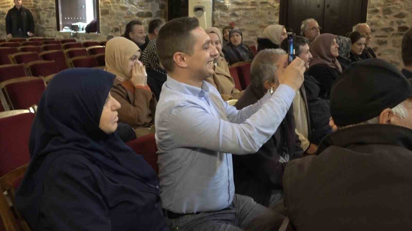 Osmangazi’de kentsel dönüşüm projesinde hak sahipleri tapularına kavuştu
