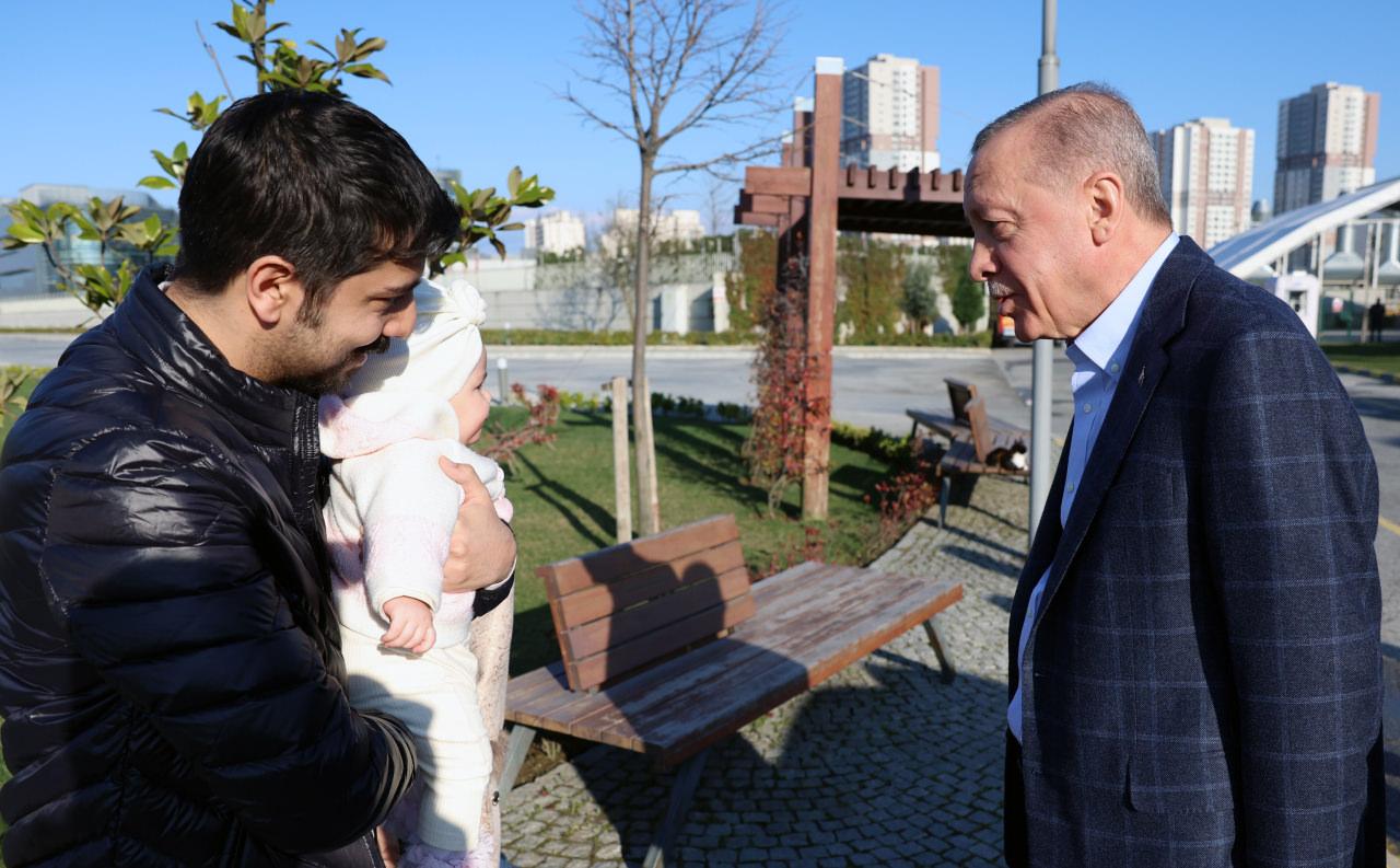 Başkan Erdoğan Kızılelma'nın önünde! Büyük beğeni topladı