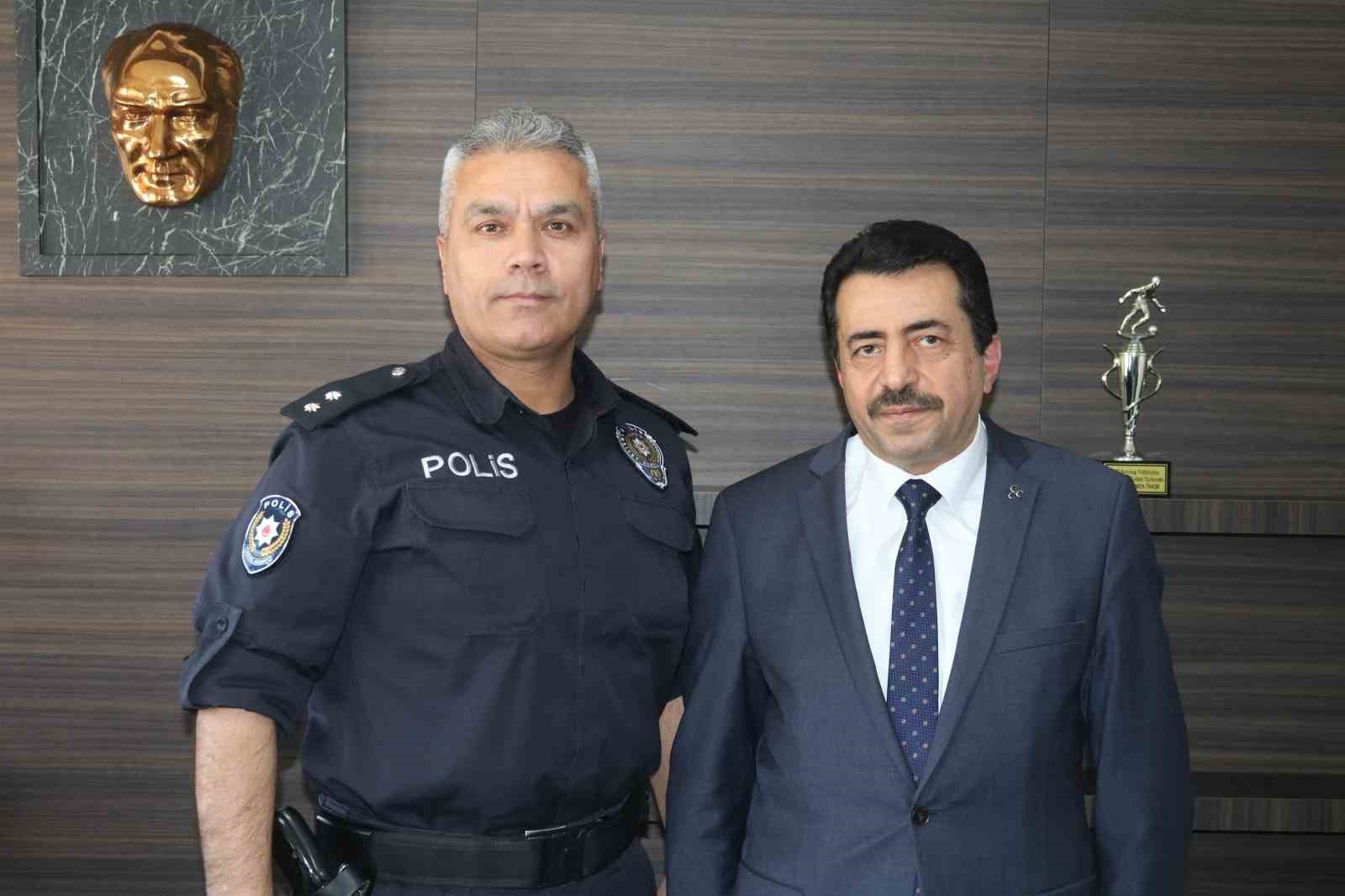 Zırhlıoğlu 10 Nisan Polis Haftası’nı görevi başındaki polislerle kutladı