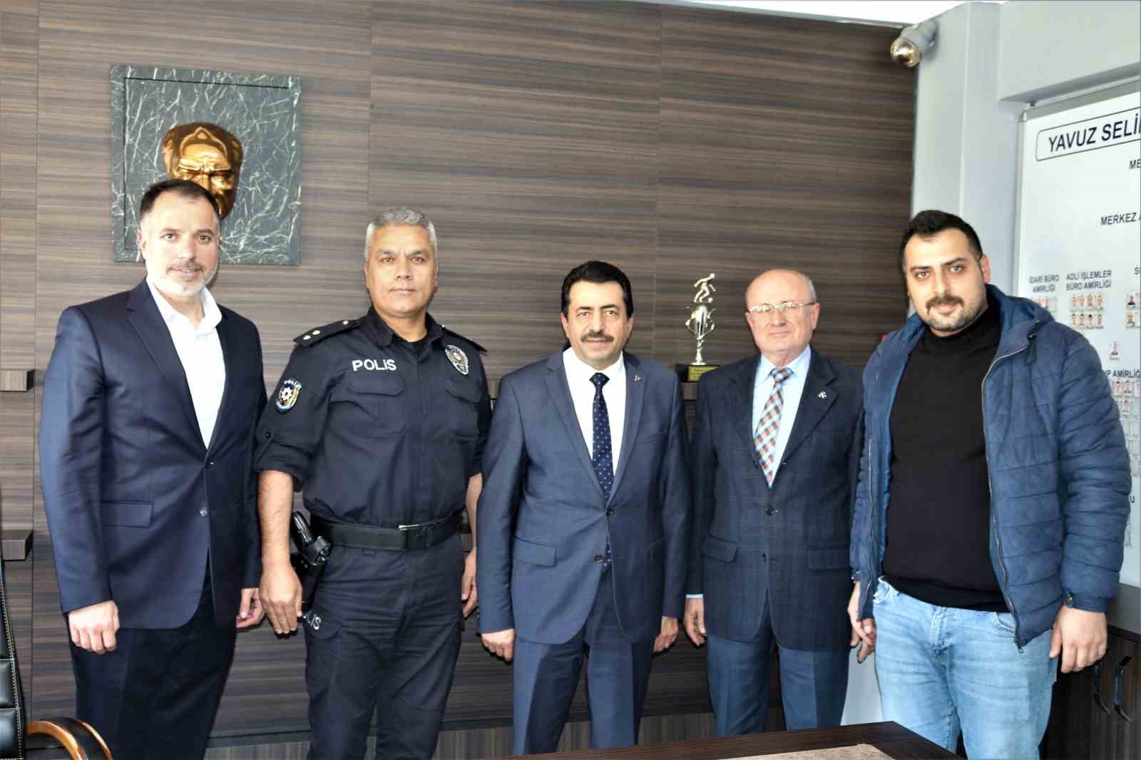 Zırhlıoğlu 10 Nisan Polis Haftası’nı görevi başındaki polislerle kutladı