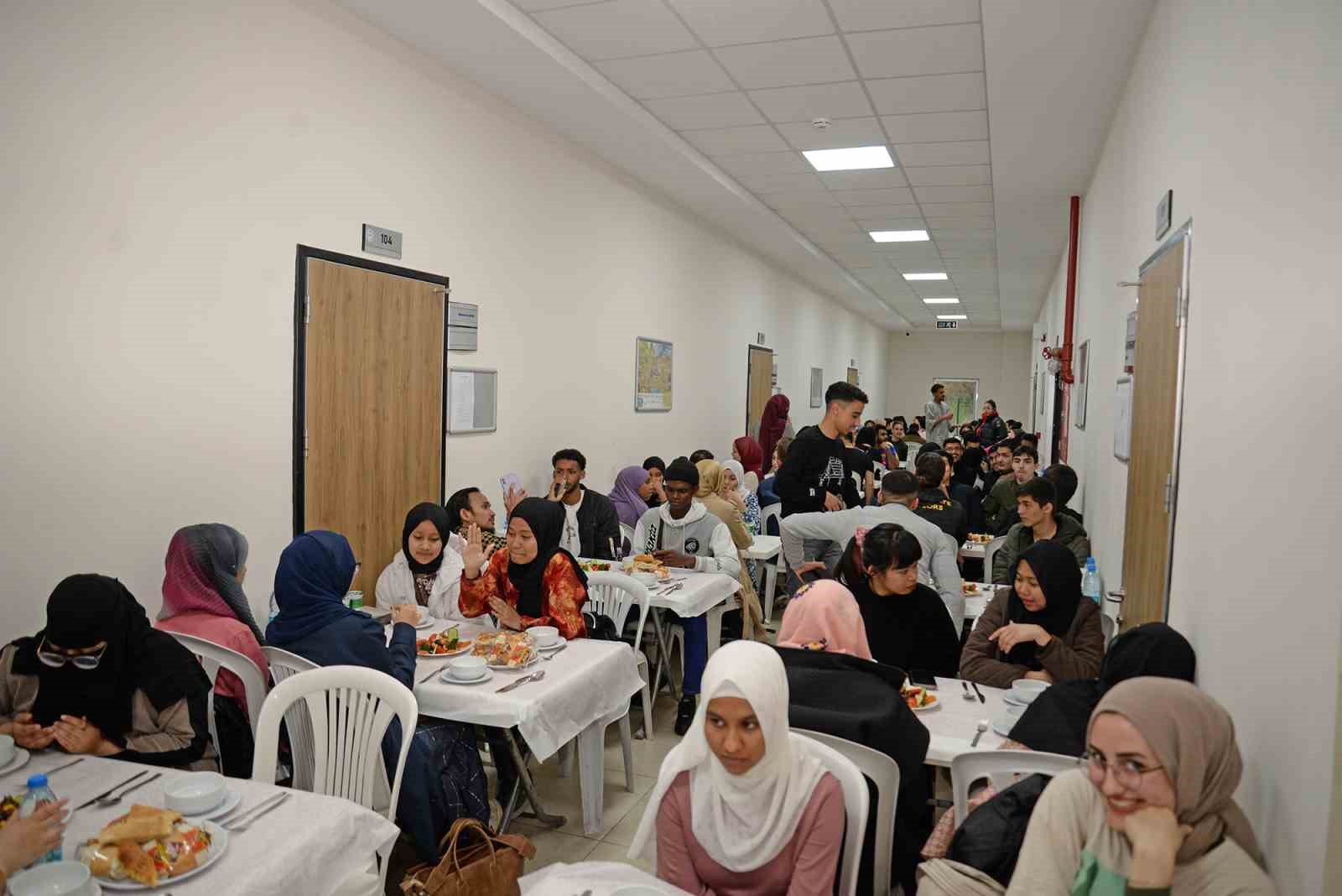 ULUTÖMER’den misafir öğrencilere iftar