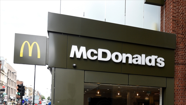 McDonald's, ABD ofislerini kapattı! Çok sayıda kişiyi işten çıkarmaya hazırlanıyorlar