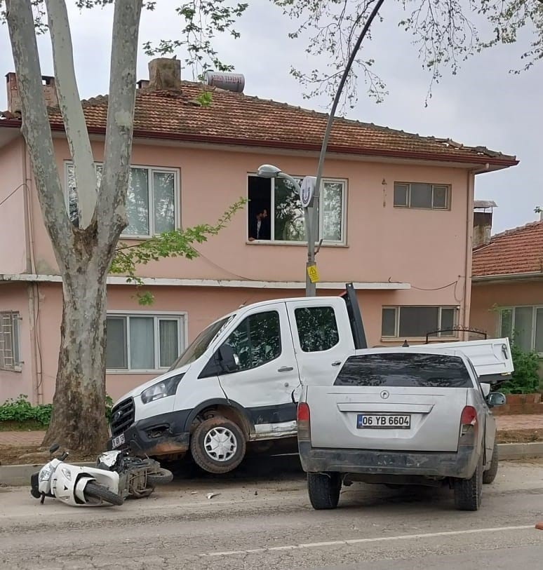 Bursa’da feci kaza: 1 ölü, 1 yaralı