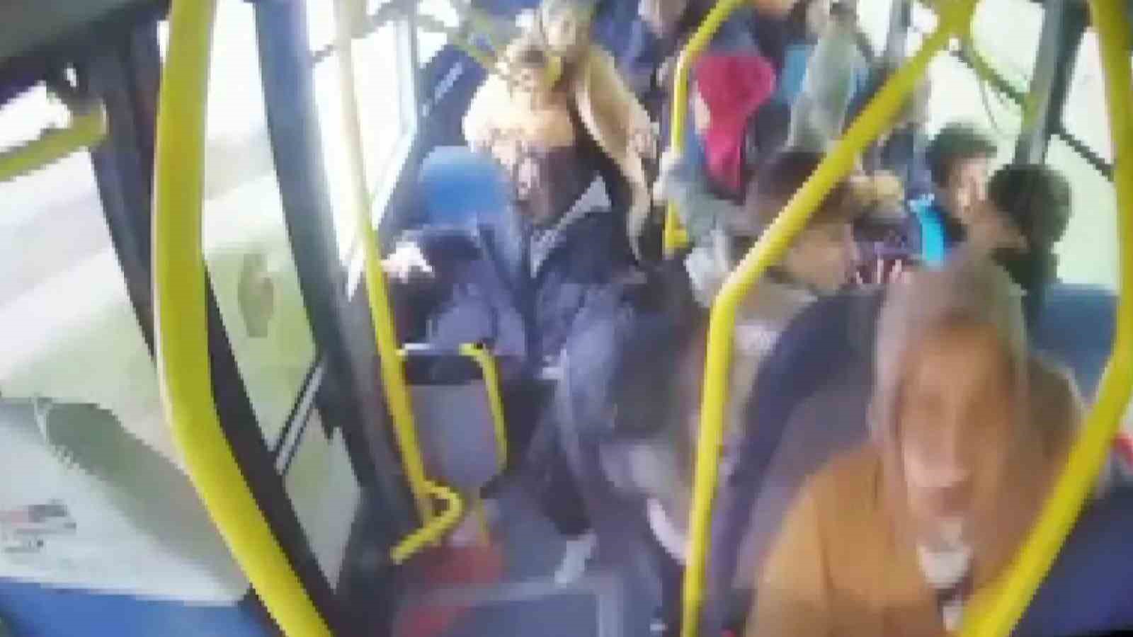 (Özel) Yolcu dolu otobüsün şoförü uyuyakaldı, yolcular ölümden böyle döndü