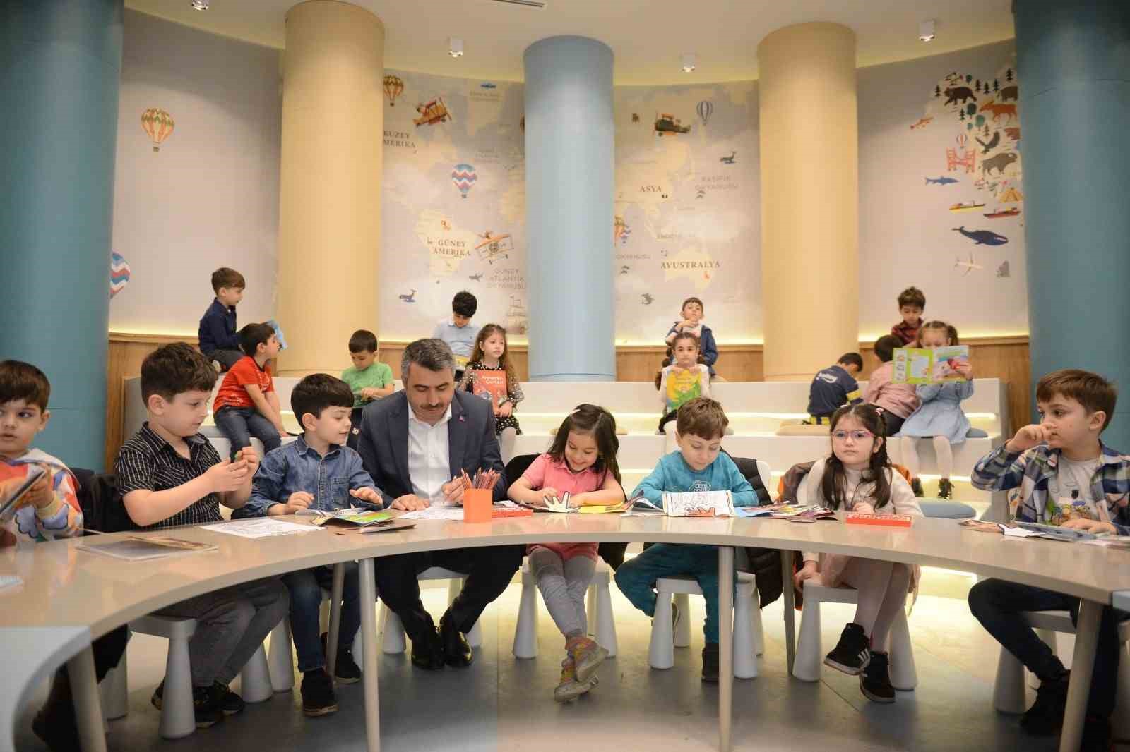 Mimar Sinan Çocuk Kütüphanesi 5 bin kitap 700 oyuncakla hizmete açıldı